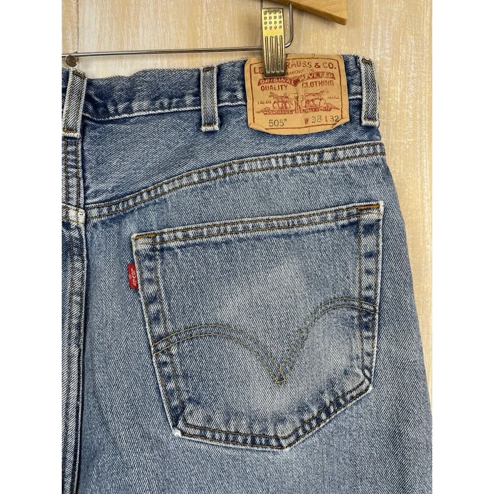 Levi Strauss 505 Regular Fit Mens Jeans 38x32 Med Wash Blue Denim Straight Leg
